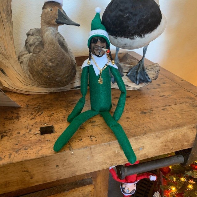 Snoop on A Stoop Christmas Elf Doll Spy on A Bent Christmas Elf Doll Home Decoration New Year Christmas Gift Toy