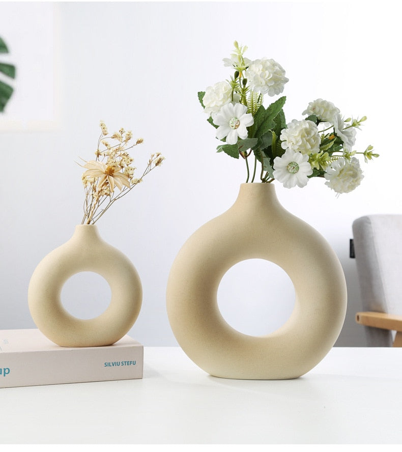 Nordic Ceramic Vase Circular Hollow Donuts Flower Pot Home Living Room Decoration Accessories Interior Office Desktop Decor Gift