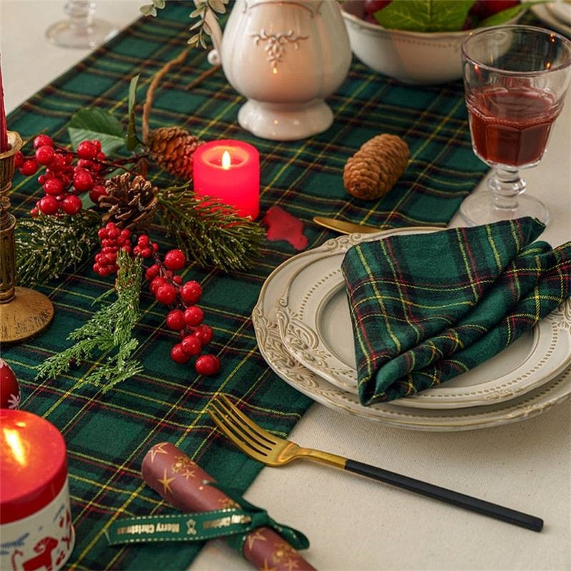 Christmas Table Runner Farmhouse Christmas Placemat Set Red and Green Plaid Print Tablecloth Festival Kitchen Home Decor