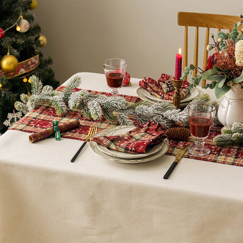 Christmas Table Runner Farmhouse Christmas Placemat Set Red and Green Plaid Print Tablecloth Festival Kitchen Home Decor