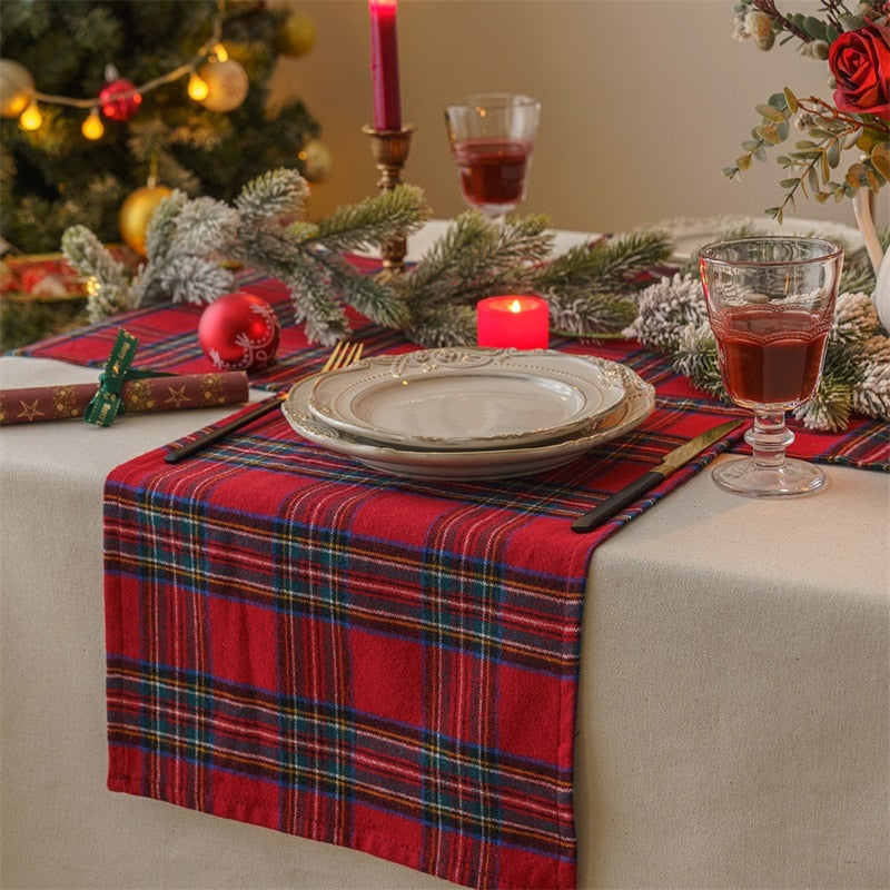 Christmas Table Runner Farmhouse Christmas Placemat Set Red and Green Plaid Print Tablecloth Festival Kitchen Home Decor