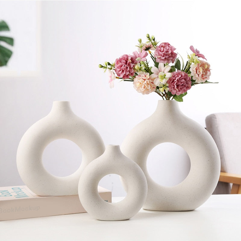 Nordic Ceramic Vase Circular Hollow Donuts Flower Pot Home Living Room Decoration Accessories Interior Office Desktop Decor Gift